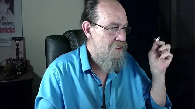 Uncle_Hottien Live XXX chat