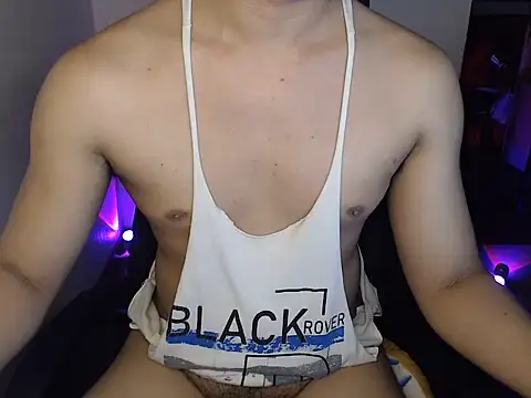 Hot_Muscle69: онлайн-секс-чат