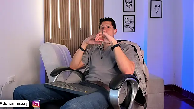 XXX chat uživo modela Dorianmistery2322_