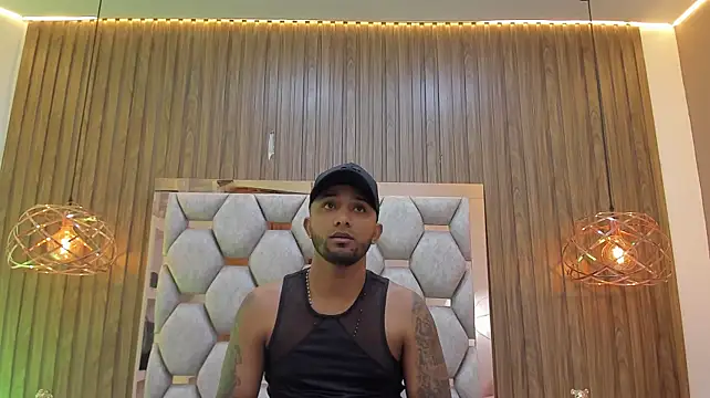 Chat +18 de Robin_Rief ao vivo