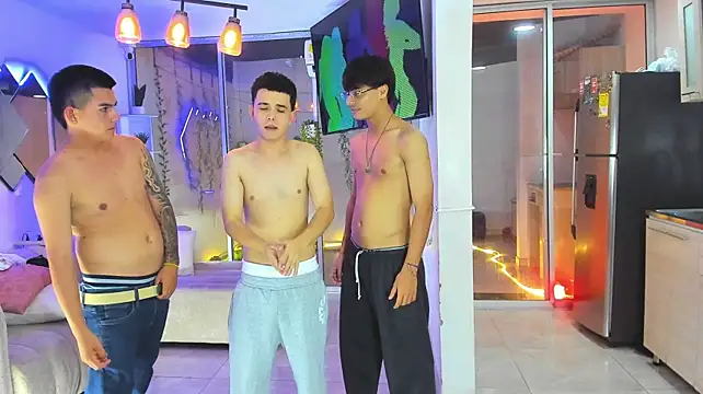 HouseofwarriosのライブXXXチャット