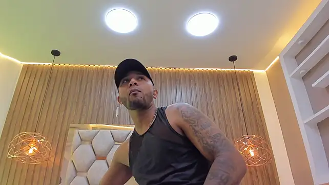 Chat +18 de Robin_Rief ao vivo