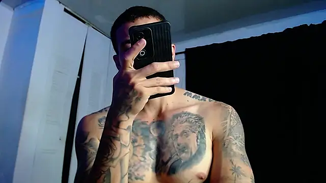 Adam_Hudsond Live XXX-Chat