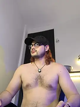 Derek_Vow Adlı Modelin Canlı XXX Sohbeti