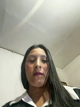 Cami_Leon2's Live XXX Chat