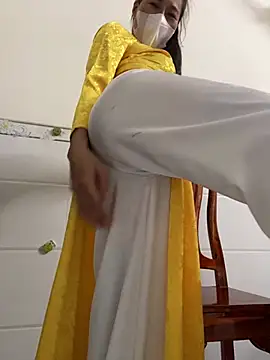 NINA2102 即時 XXX 聊天