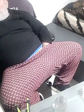 12Paradarte Adlı Modelin Canlı XXX Sohbeti