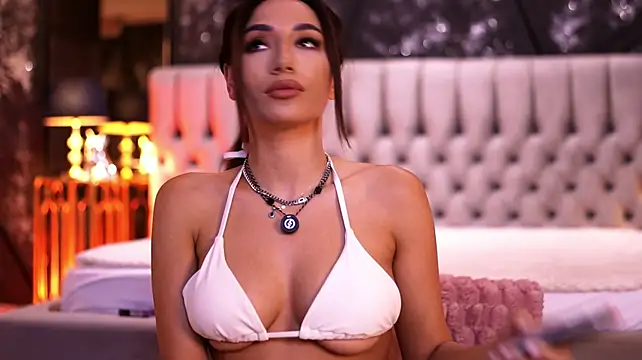 GinaValentinna Live XXX-Chat