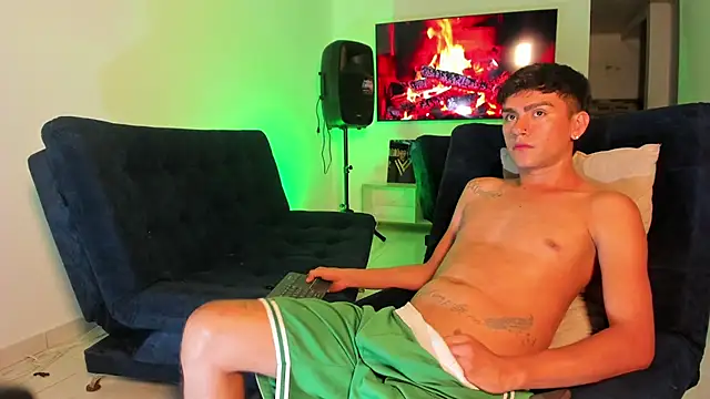 Steven_baby69 Obrolan Langsung XXX