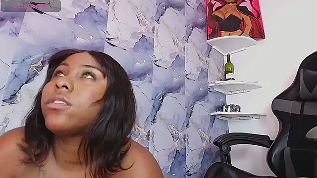 AngelThroatt's Live XXX Chat
