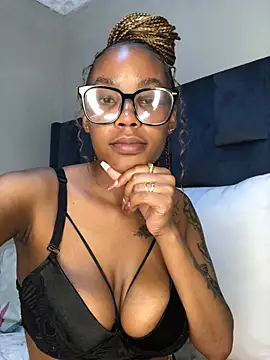 XXX chat uživo modela Nicole-Liam-