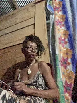Ladyzee25 XXX чат на живо