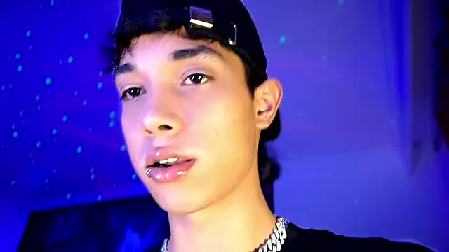 RoughDiamond_ 现场XXX聊天