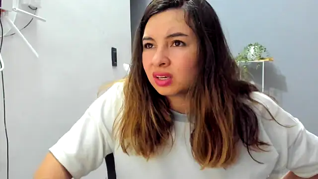 XXX chat uživo modela __Emma__11__Lecat_