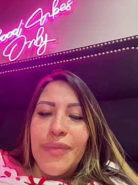 sexyyykloee's Live XXX Chat