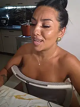 XXX chat uživo modela hot-babygirl