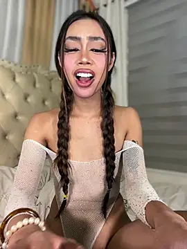 Innocent_yanixx69: вебкам-шоу