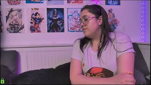 snowblack_'s Live XXX Chat