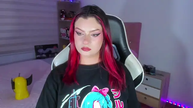 OphelianaRose33 XXX чат на живо
