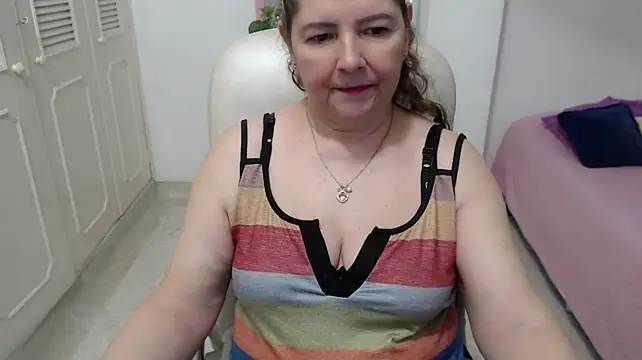 leonela_69's Live XXX Chat