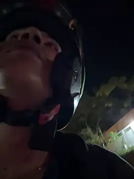 TonnyBottom Live XXX-chat