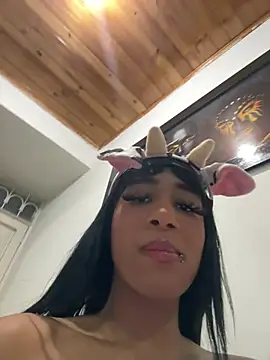 Zaabrina_20 Adlı Modelin Canlı XXX Sohbeti