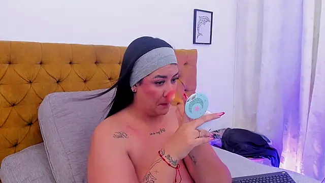 Katty_West Live XXX Chat