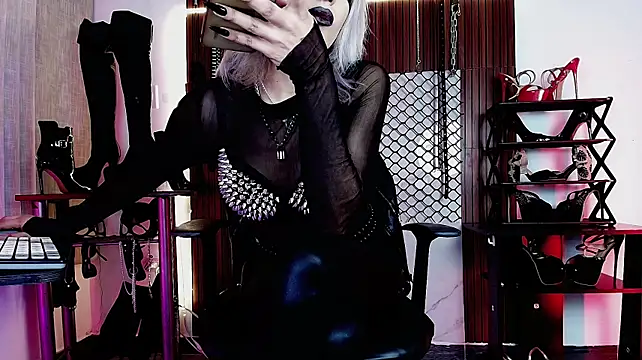Czat XXX na żywo – missdarklady