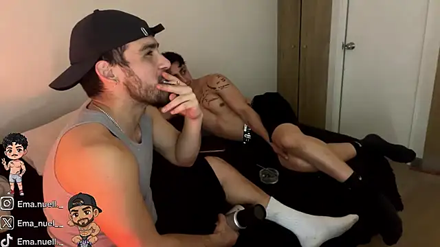 Chat XXX en directo de Emanuell__