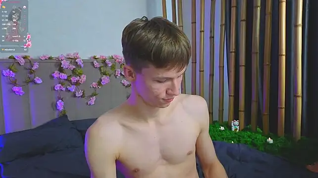 cuMte_boy: онлайн-секс-чат