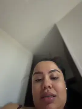 valeria2019hot Chat XXX in diretta