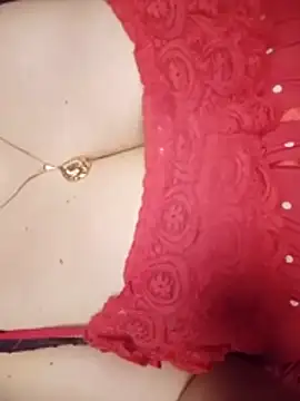 Sara-beela Adlı Modelin Canlı XXX Sohbeti