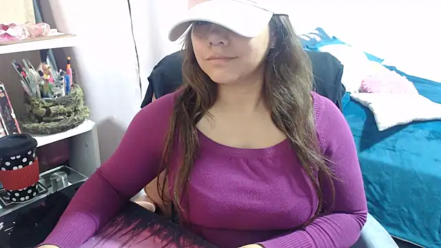 Živý XXX chat KatteAngelLat