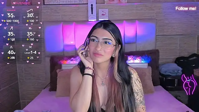 mia_devine_n Live XXX chat