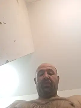 צ'אט XXX בשידור חי של DickNasty6908