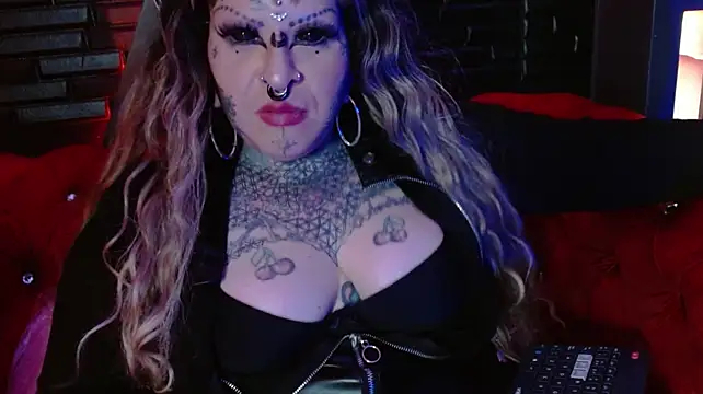 Venus_Rock Chat XXX in diretta