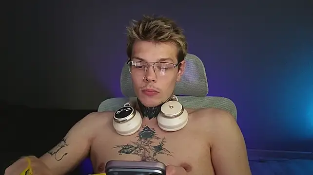 DENIS_HERE – Naživo XXX chat