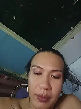 manilafoxts' Live XXX Chat