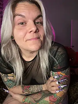 CherryBombBomb XXX чат на живо