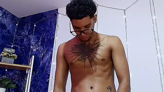 Czat XXX na żywo – kai_storm77