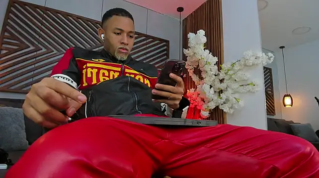 B_Wild live XXX chat