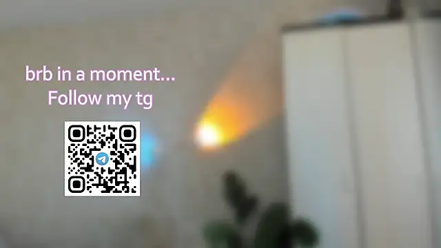 Tiny_Sparkling Chat XXX in diretta