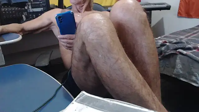 corola1956 Live XXX Chat