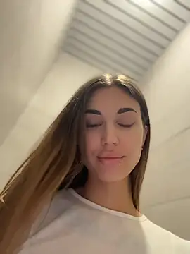 Czat XXX na żywo – Charming_Ritta