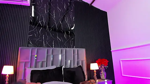 Bigsexxyass Adlı Modelin Canlı XXX Sohbeti
