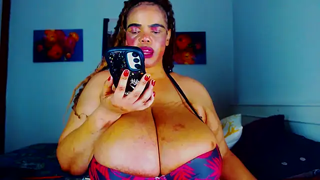 دردشة THICKNTASTY88 الجنسية المباشرة
