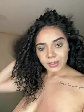 Curlyierrn Live XXX chat