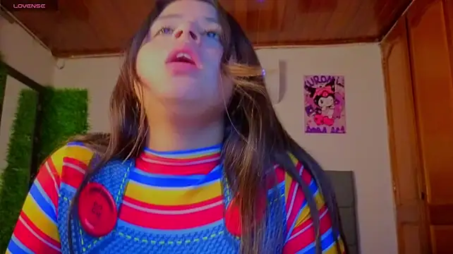 צ'אט XXX בשידור חי של IsaBluee