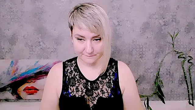 Djullia – Live XXX-chat