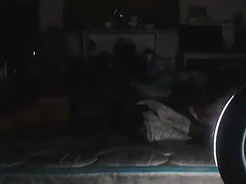 CR3M3_FIR3's Live XXX Chat